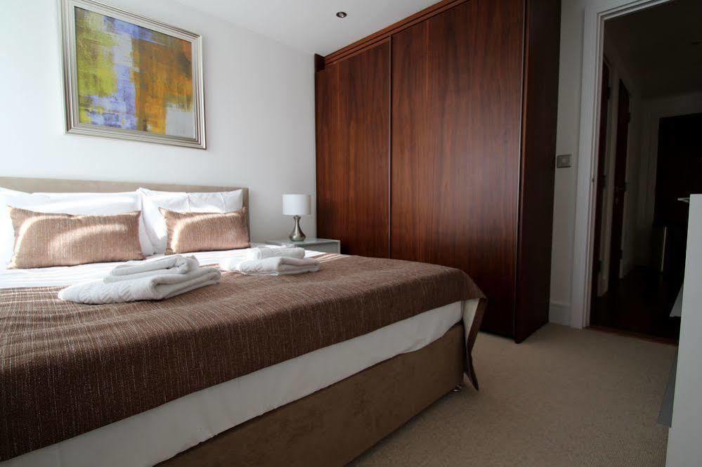 Lincoln Plaza Apartment London Exterior photo