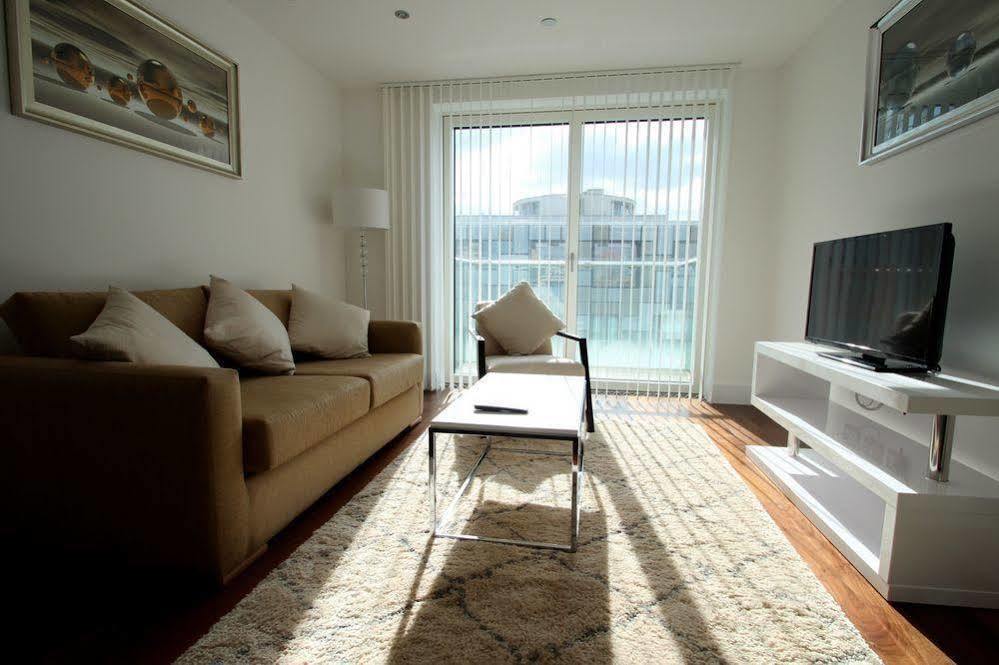 Lincoln Plaza Apartment London Exterior photo