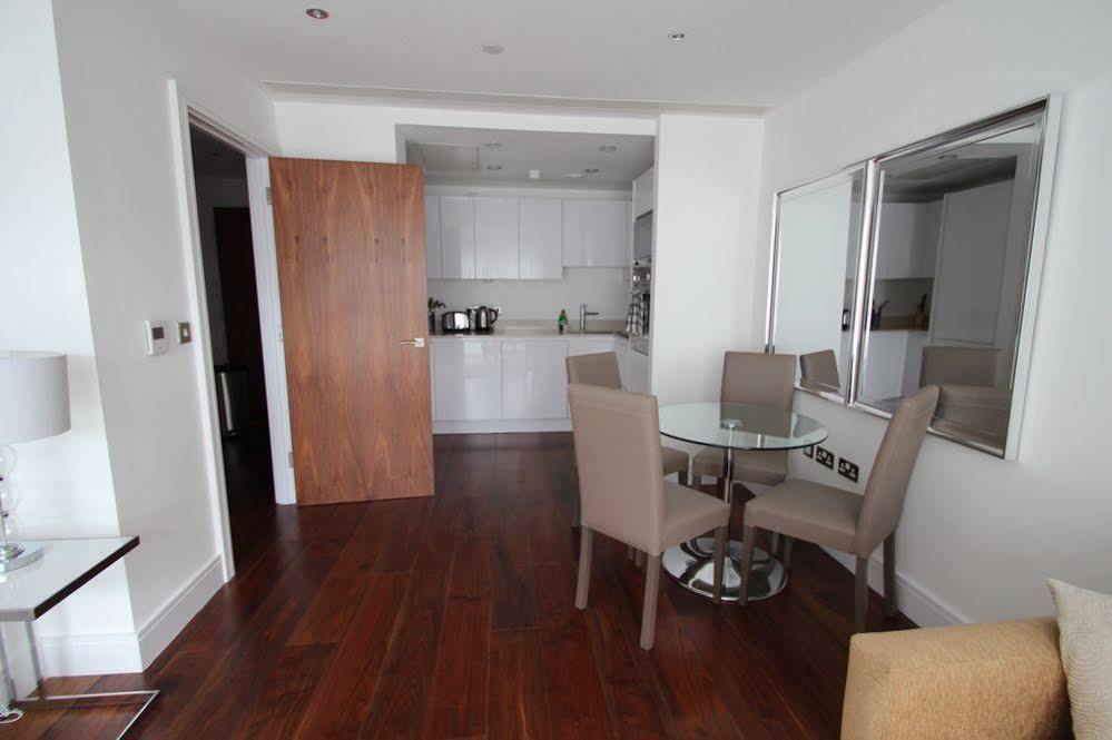 Lincoln Plaza Apartment London Exterior photo