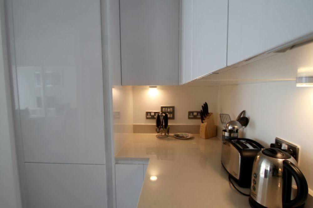 Lincoln Plaza Apartment London Exterior photo